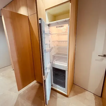 Apartment Bet - Market *