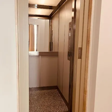 Bet - Market Valencie