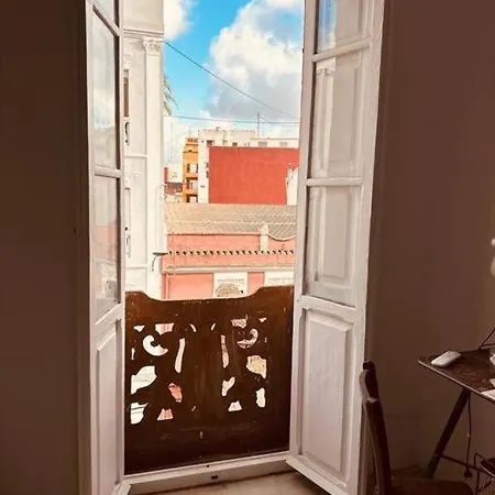 Muy Centrico En Junto A Ruzafa