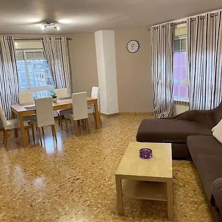 Daire Precioso Junto Al Centro Con Garaje Valensiya