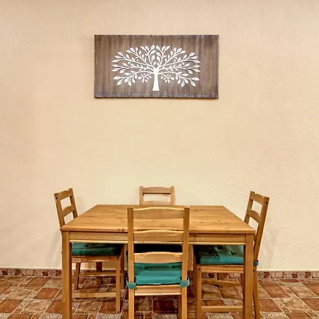 Planta Baja, Playa Arenas, Cabanyal Apartment *