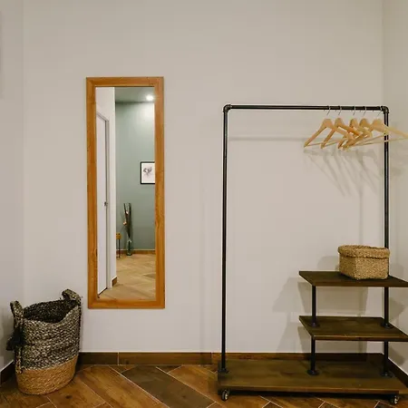 Apartament La Peregrina *