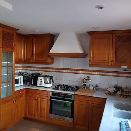 Adosado En La Playa De El Perellonet Con Piscina, Pista Tenis Сasa de vacaciones