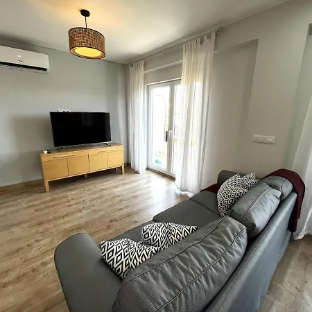 Moderno Estudio En * Valencia