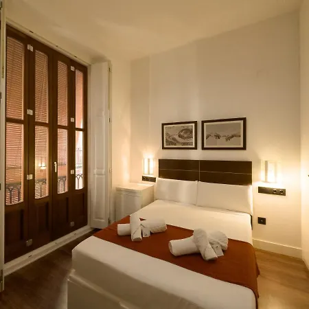 Apartment Market - Queen Square - Mid-term