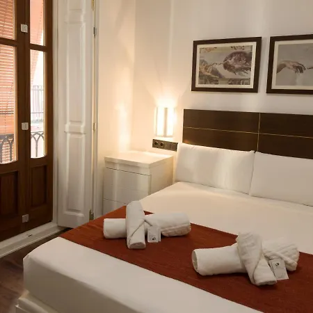 Market - Queen Square - Mid-term