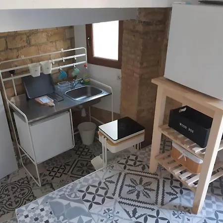 Lägenhet Precioso Con A/a En Ruzafa Con Terracita Privada Y Acceso A Un Jardin, 2-3 Personas *