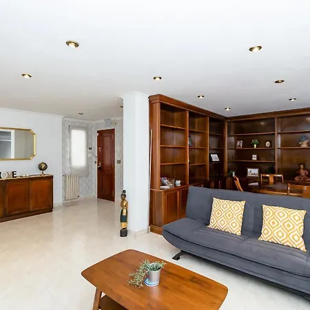 Apartment Maxwell House