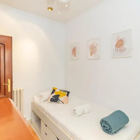 Maxwell House Apartment