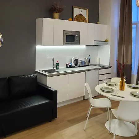 Artes Hlius Luxury Apartamento