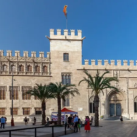 Apartment Apartup Market Square *