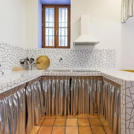 Apartup Market Square