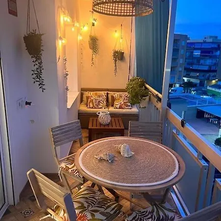 Precioso Con Vistas Al Mar. Piscina. * فالنسيا