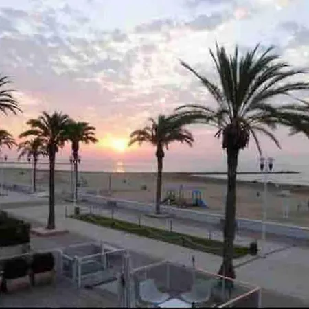Precioso Con Vistas Al Mar. Piscina. *