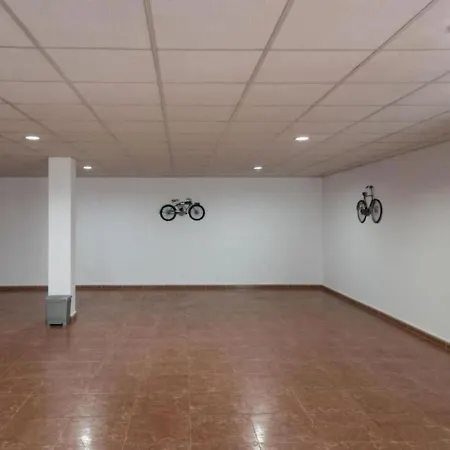 Con Piscina, Jardin Y Aire Acondicionado En La Eliana-l'eliana *