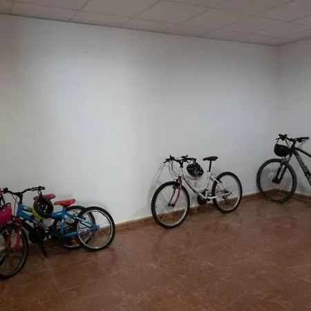 Con Piscina, Jardin Y Aire Acondicionado En La Eliana-l'eliana Villa