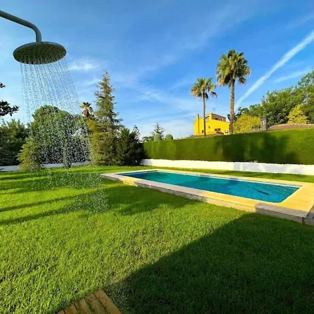 Villa Con Piscina, Jardin Y Aire Acondicionado En La Eliana-l'eliana