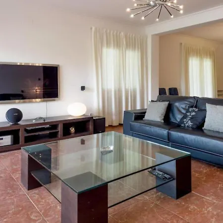 Con Piscina, Jardin Y Aire Acondicionado En La Eliana-l'eliana Villa *
