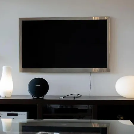 Villa Casa Con Piscina, Jardín Y Aire Acondicionado Cerca De Valencia En La Eliana-l'eliana