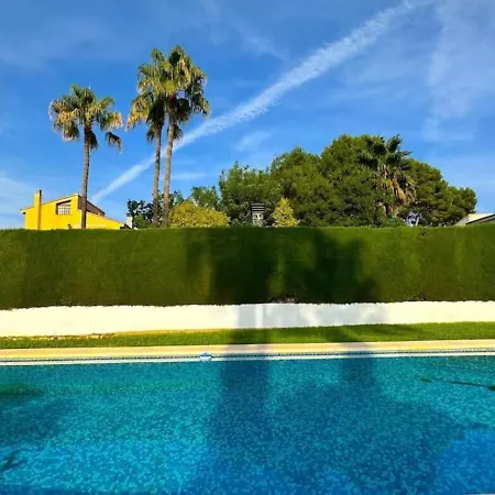 Con Piscina, Jardin Y Aire Acondicionado En La Eliana-l'eliana * Valencia