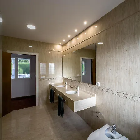 Con Piscina, Jardin Y Aire Acondicionado En La Eliana-l'eliana Villa Valencia