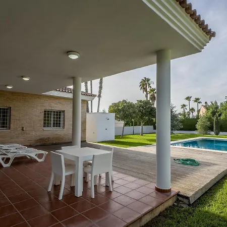 Villa Casa Con Piscina, Jardin Y Aire Acondicionado Cerca De Valencia En La Eliana-l'eliana *