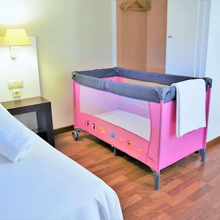 Port Feria Otel Valensiya