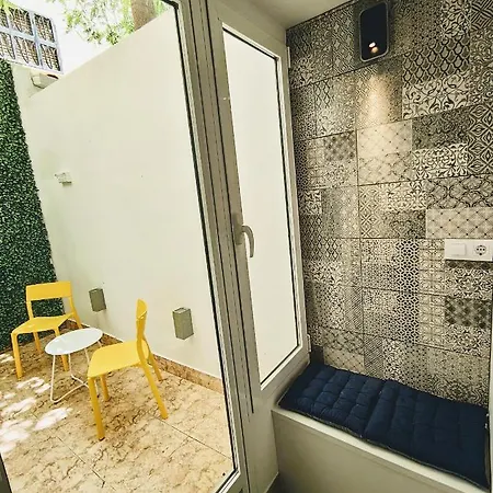 New! Private Entrance In The Heart Of The Center W/ Terrace Διαμέρισμα *