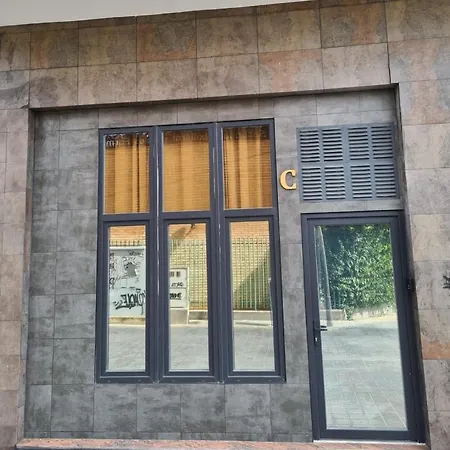 Hlius Brand New 公寓式酒店