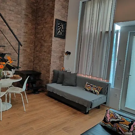 מלון דירות Hlius Brand New 4*