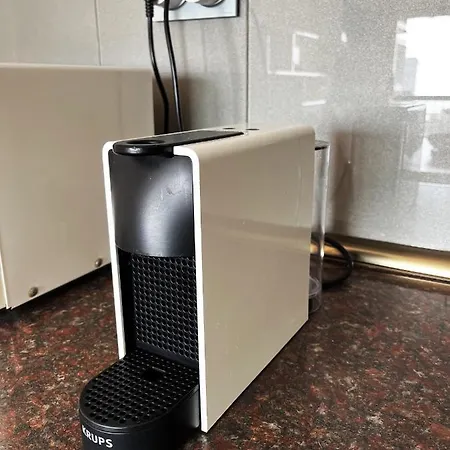 Elegante Alojamiento Con Piscina Y Terraza Apartamento