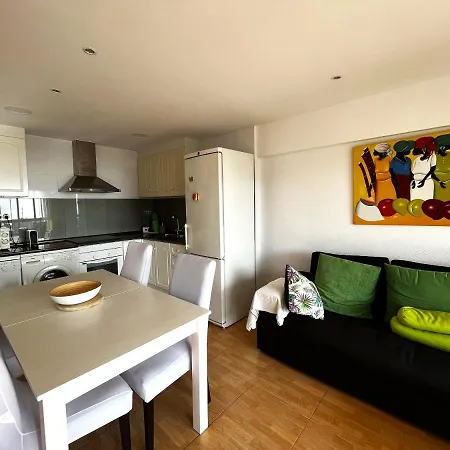 Elegante Alojamiento Con Piscina Y Terraza Apartment *