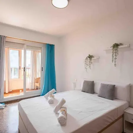 Apartamento 15 Min. Metro Ride To The Center Valencia
