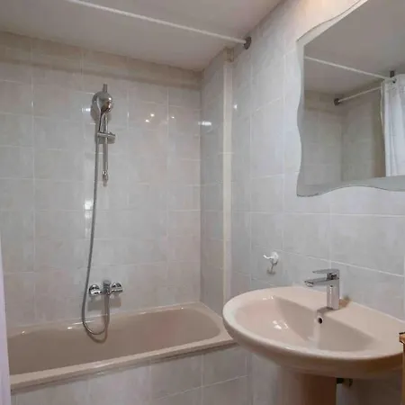 15 Min. Metro Ride To The Center * Valencia