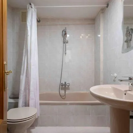 Apartamento 15 Min. Metro Ride To The Center Valencia