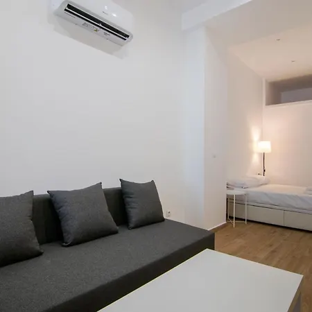 Vlc Host- Fray Pedro Apartment