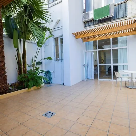 Florit Flats - The Vella *