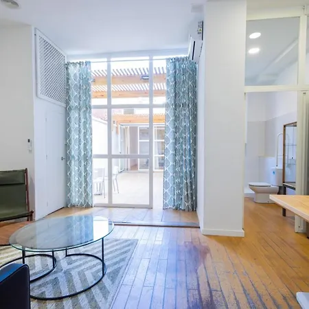 Florit Flats - The Vella *