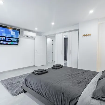 New Modern Cozy Valencia