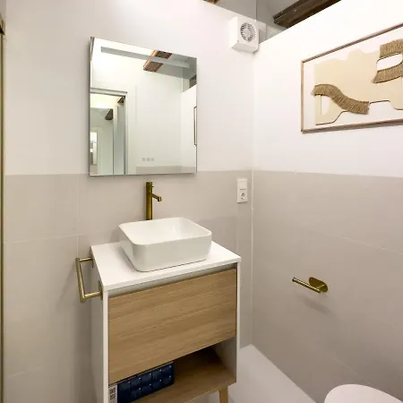 Appartement Market - Ciutat Vella, Exclusively For Families - Mid-term