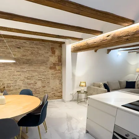 Market - Ciutat Vella, Exclusively For Families - Mid-term *