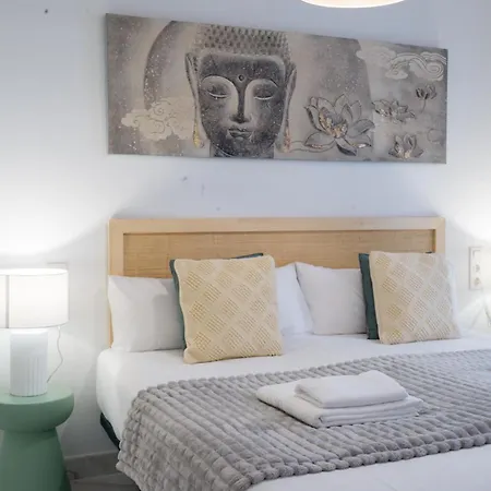 Market - Ciutat Vella, Exclusively For Families - Mid-term Appartement