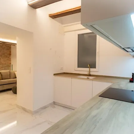Market - Ciutat Vella, Exclusively For Families - Mid-term Apartamento *
