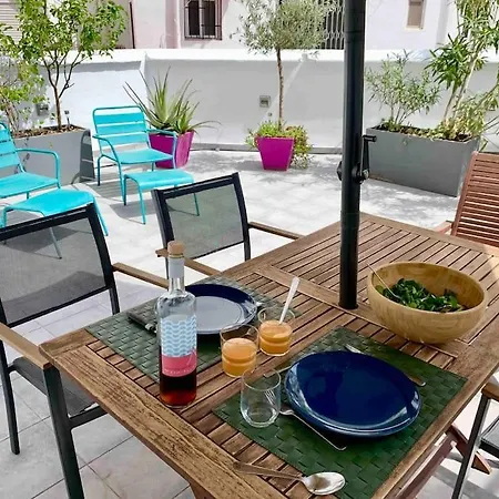 Heart Of Trendy Area Of Russafa With Lovely Terrace ! Au Coeur De Ruzafa Avec Belle Terrasse ! Апартаменты