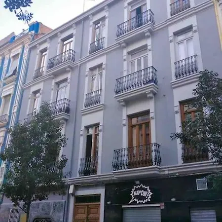 Апартаменты Heart Of Trendy Area Of Russafa With Lovely Terrace ! Au Coeur De Ruzafa Avec Belle Terrasse !