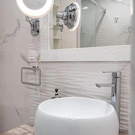 Central Luxury Flat With Free Parking Apartment Valencia
