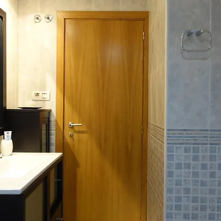 ☆the Peaceful Homestay☆ W/ Terrace⌘parking⌘bbq בית אירוח ולנסיה