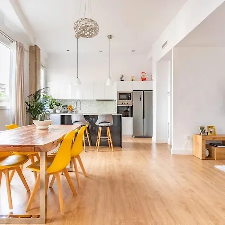 Preciosa Con Terraza Y Bano Exclusivo * Valencia
