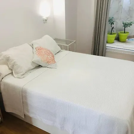 Preciosa Con Terraza Y Bano Exclusivo *