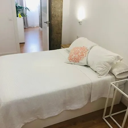 Preciosa Con Terraza Y Bano Exclusivo * Valencia
